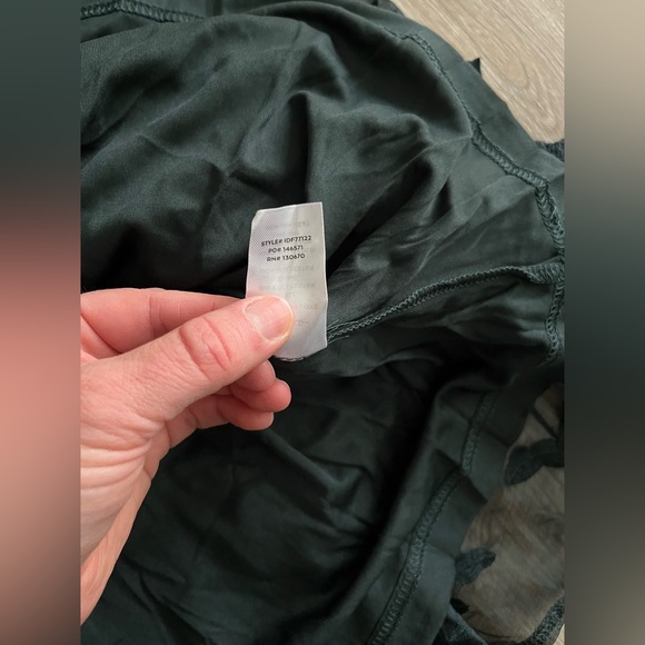 NWT Lulus Spectacular Feeling Emerald Embroidered Faux Wrap Midi Dress - Small - Picture 9 of 10